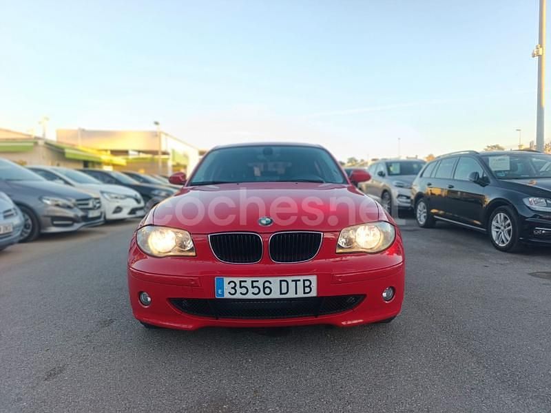 Usado BMW 120 150 CV (110 kW) 2004 Rojo Utilitario