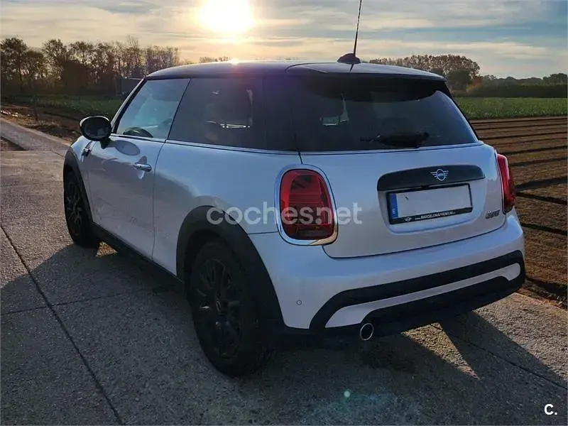 Usado Mini Cooper 136 CV (100 kW) 2023 Blanco Utilitario