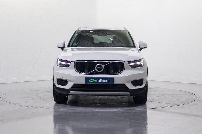 Usado Volvo XC40 Momentum 190 CV (139 kW) 2018 Blanco SUV
