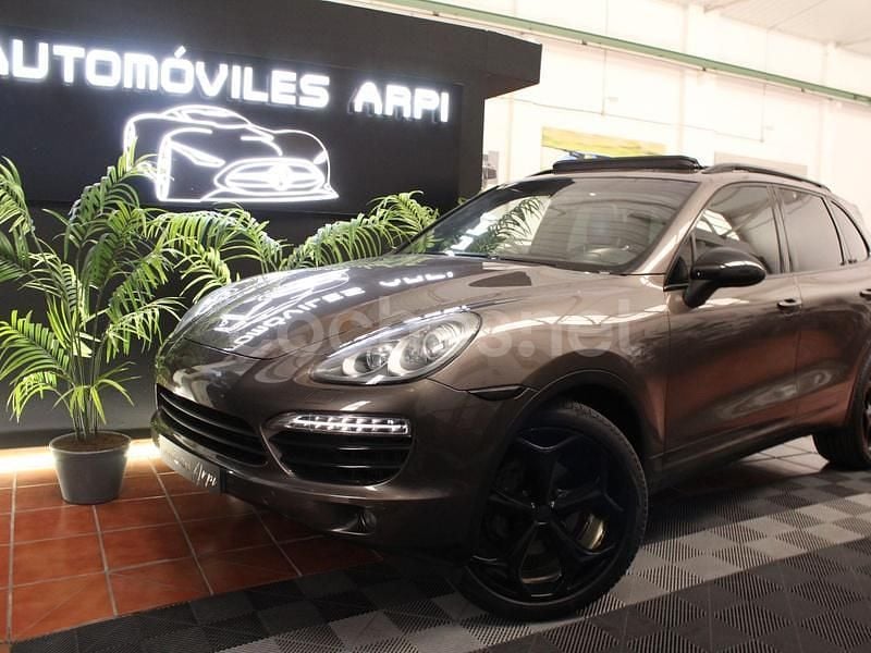 Gris / plata Usado 2012 Porsche Cayenne SUV | 23.990 € (Buen precio) - Imagen 1/3