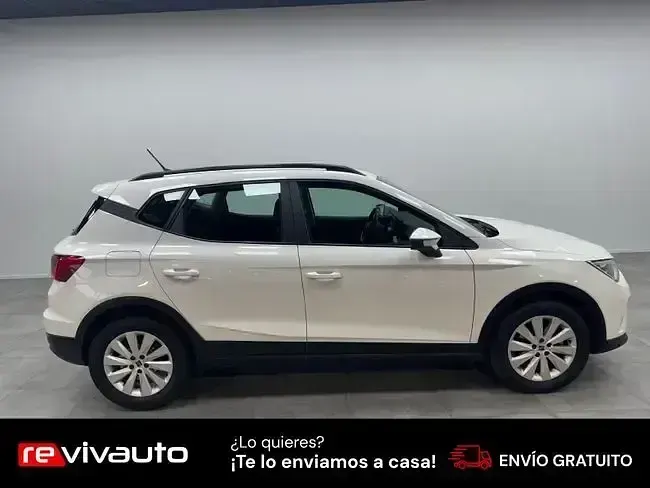 Usado Seat Arona Style Plus 110 CV (80 kW) 2022 Blanco SUV