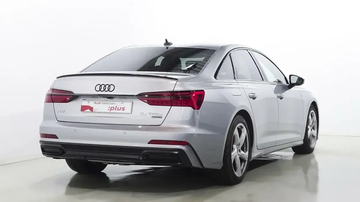 Usado Audi A6 Competition 367 CV (269 kW) 2020 Gris Berlina