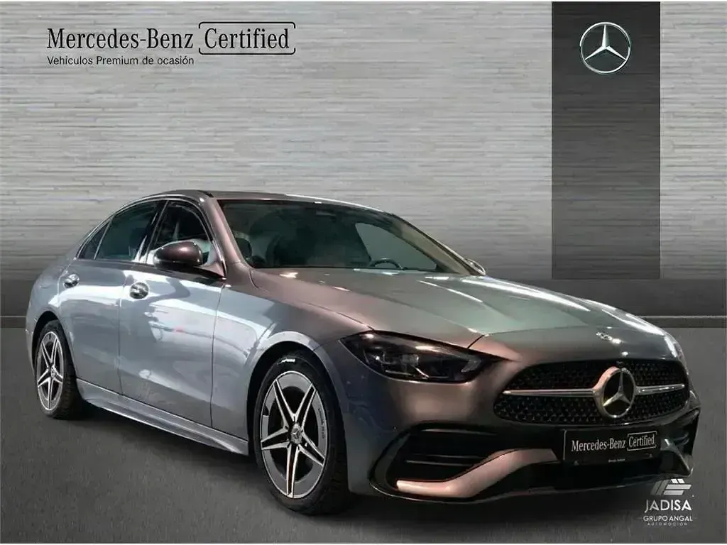 Używany Mercedes C200 AMG line 163 KM (119 kW) 2024 Niebieski Sedan/Limuzyna