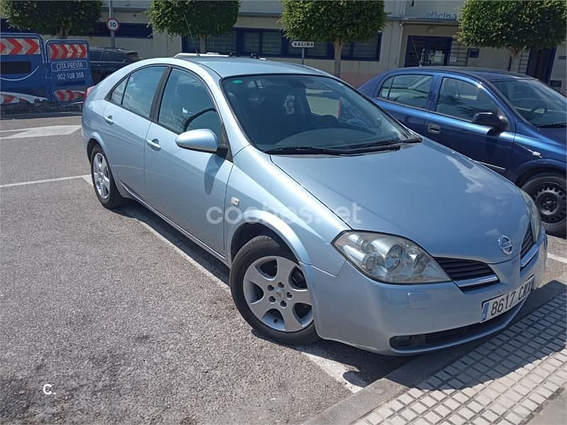 Usado Nissan Primera Acenta 120 CV (88 kW) 2004 Gris / plata Berlina