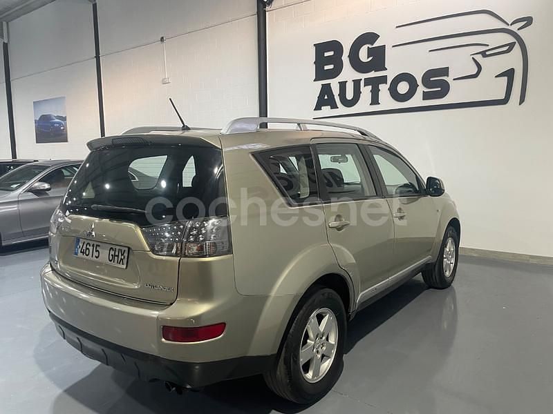 Usado Mitsubishi Outlander Intense 140 CV (102 kW) 2007 Beige SUV