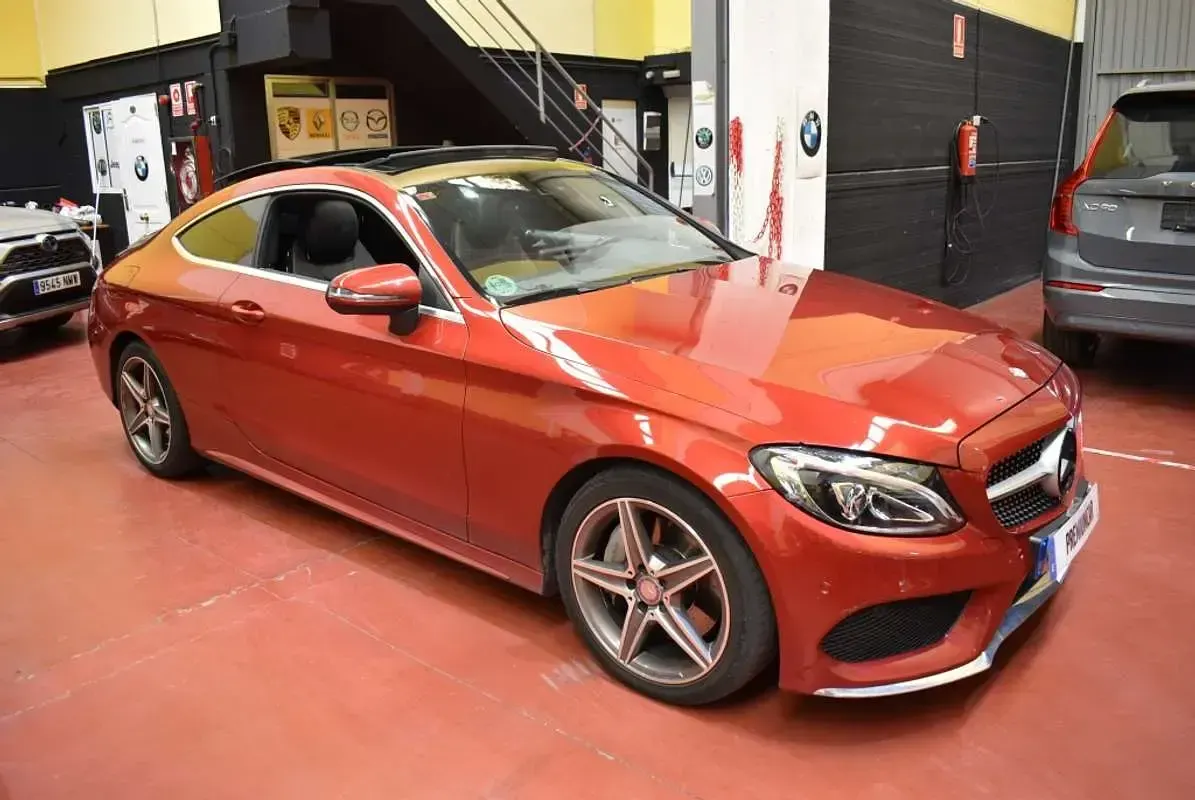 Usado Mercedes C250 204 CV (150 kW) 2017 Burdeos Coupe