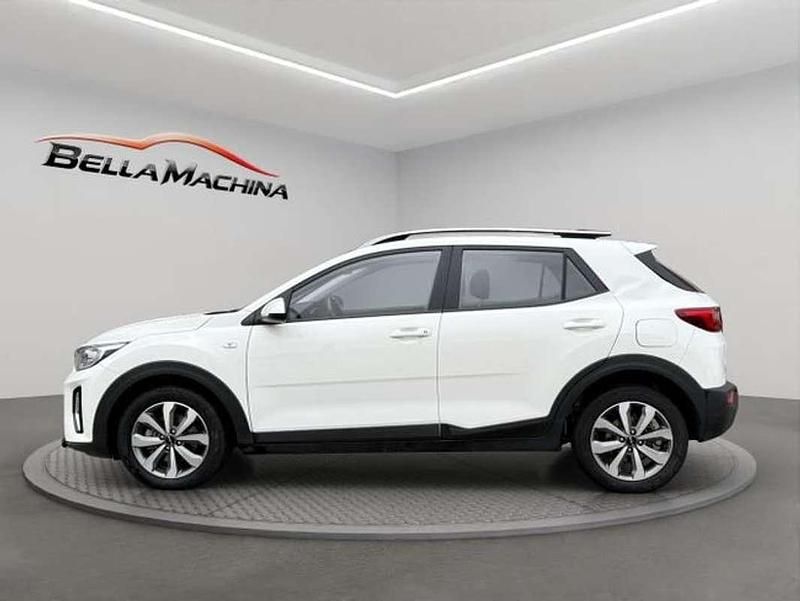 Usado Kia Stonic Plus 84 CV (61 kW) 2022 Blanco SUV