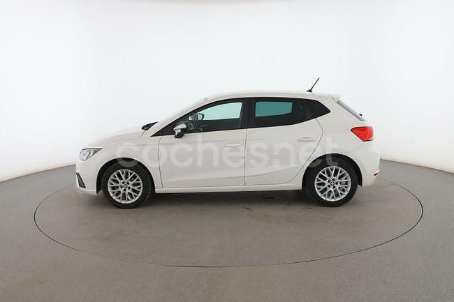 Usado Seat Ibiza Style Plus 95 HP (69 kW) 2019 Branco Sedan
