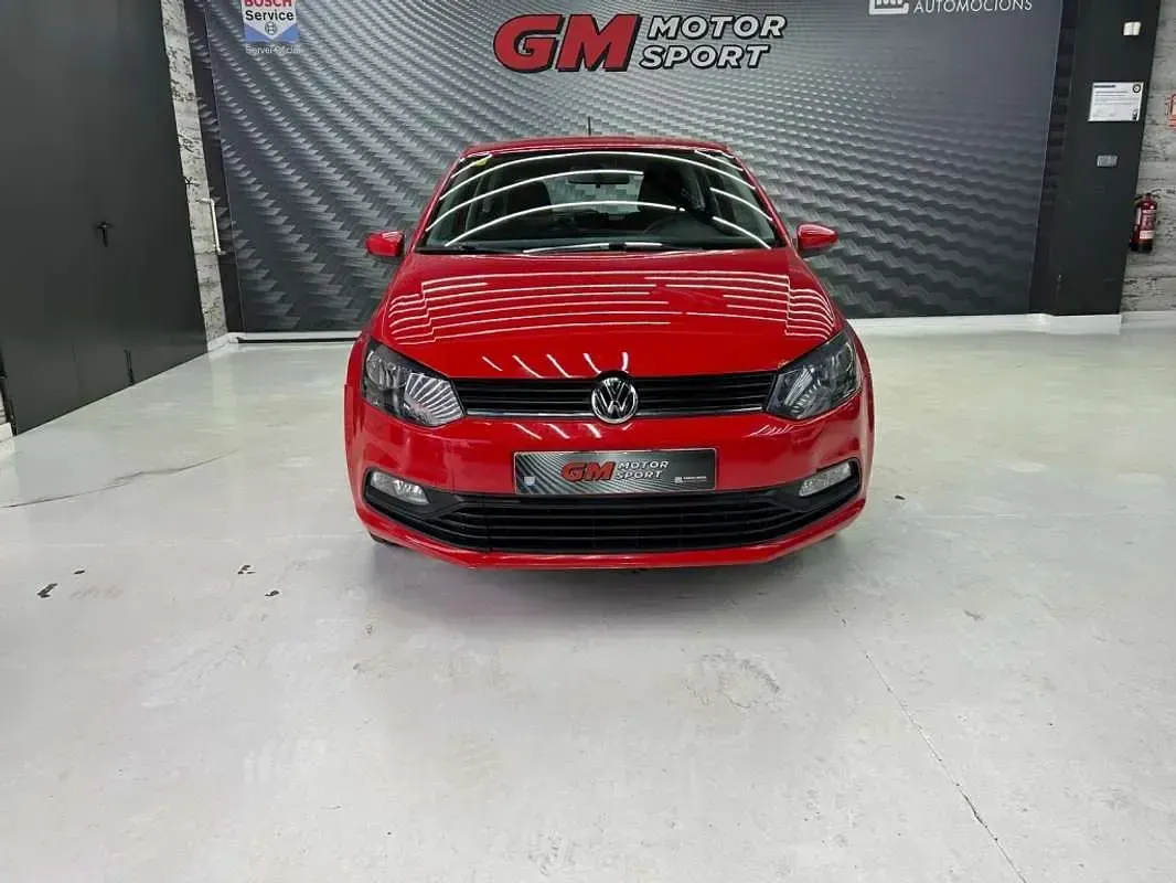 Usado VW Polo Advance 75 CV (55 kW) 2014 Rojo Utilitario