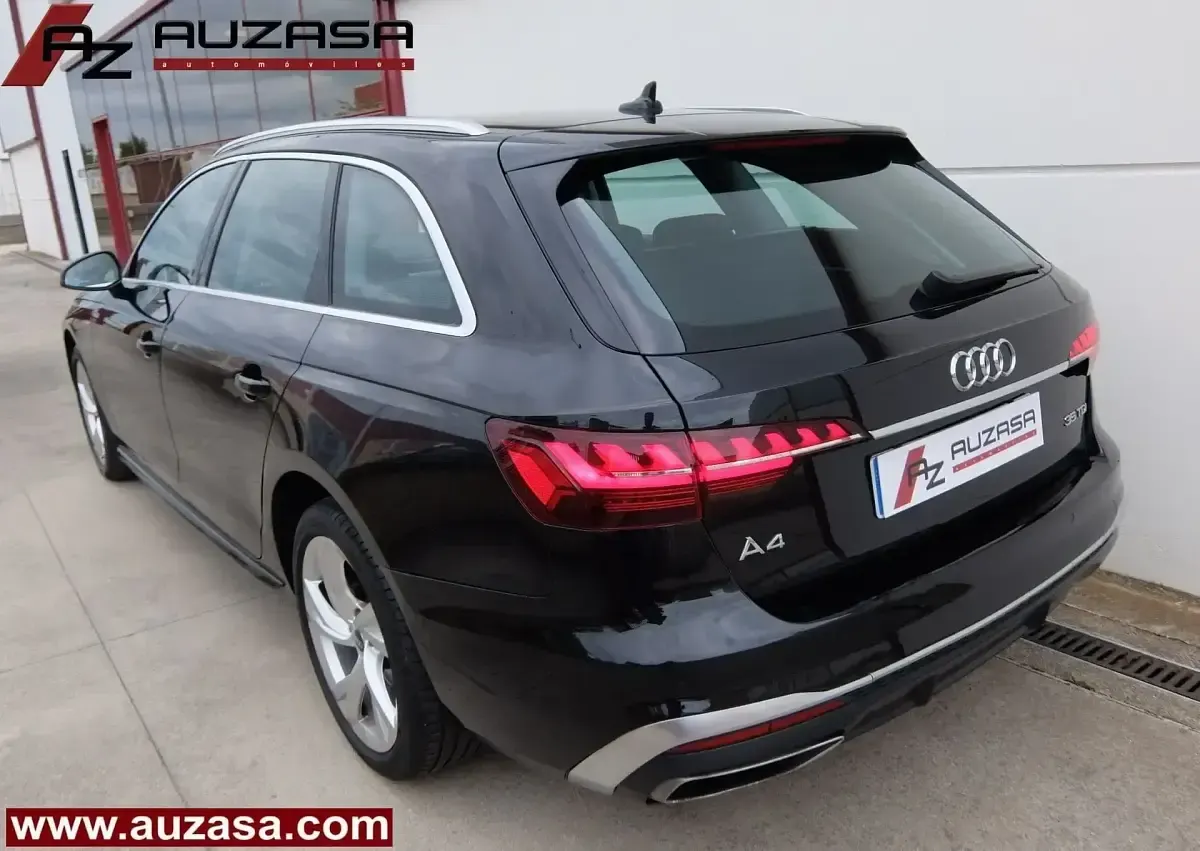 Usado Audi A4 S-Line 163 CV (119 kW) 2022 Negro Familiar