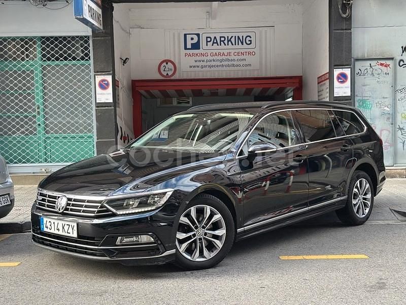 Negro Usado 2019 VW Passat R-line Familiar | 14.695 € (Precio justo) - Imagen 1/4