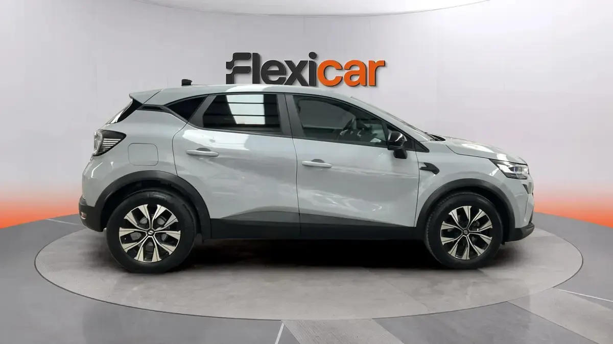 Usado Renault Captur Evolution 101 CV (74 kW) 2025 Gris SUV