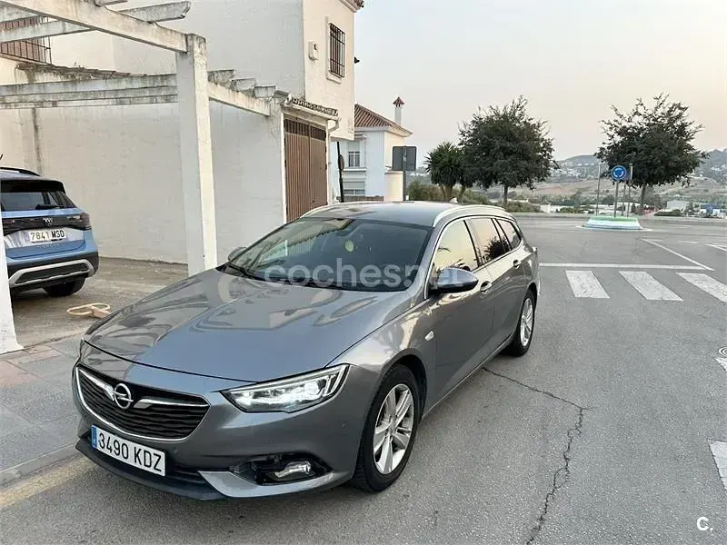 Usado Opel Insignia Excellence 170 CV (125 kW) 2017 Gris / plata Familiar