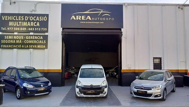 Usado Dacia Sandero 90 CV (66 kW) 2018 Azul Utilitario