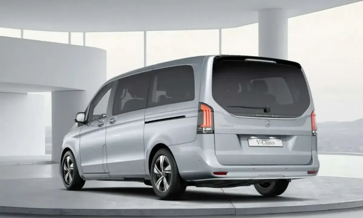 Nuevo Mercedes V220 Style 163 CV (119 kW) 2026 Plateado Monovolumen