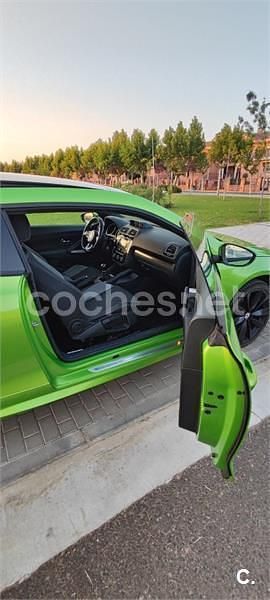 Usado VW Scirocco R-line 125 CV (91 kW) 2015 Verde Coupe