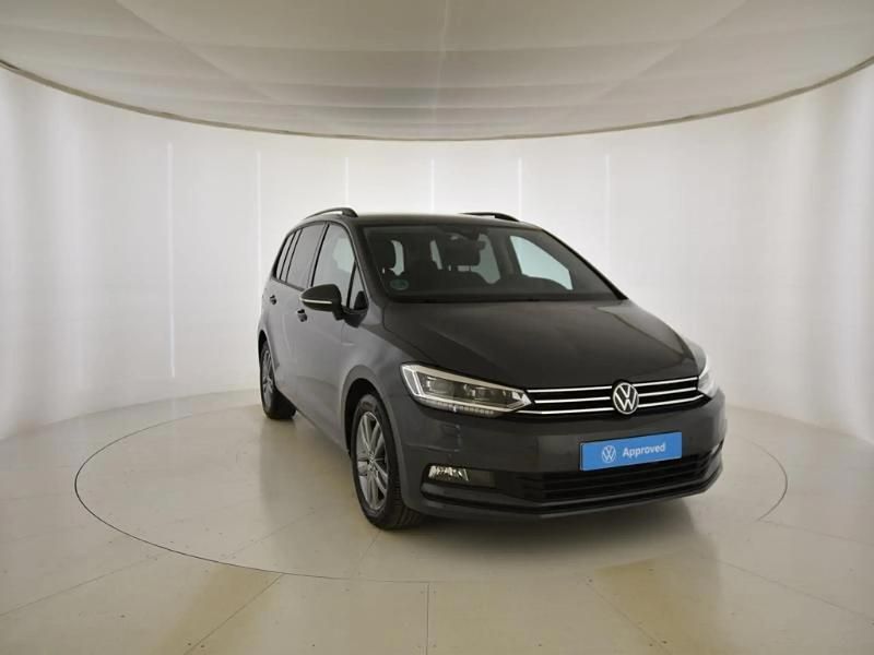 Usado VW Touran 150 CV (110 kW) 2025 Gris/plata Monovolumen