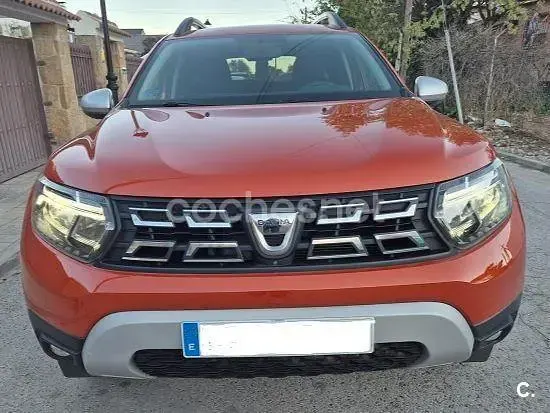Usado Dacia Duster Prestige 100 CV (73 kW) 2022 Naranja SUV