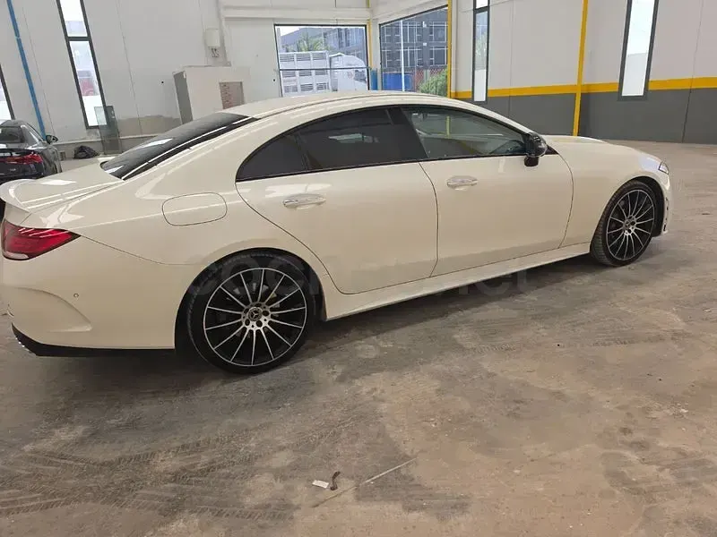 Usado Mercedes CLS400 340 CV (250 kW) 2020 Blanco Coupe