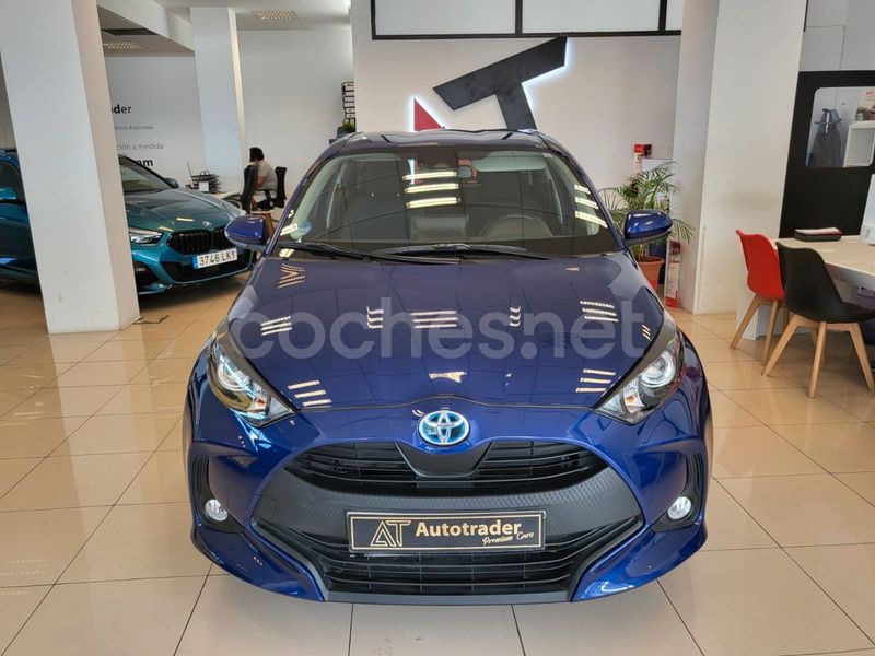 Usado Toyota Yaris Hybrid Style 116 CV (85 kW) 2021 Azul Berlina