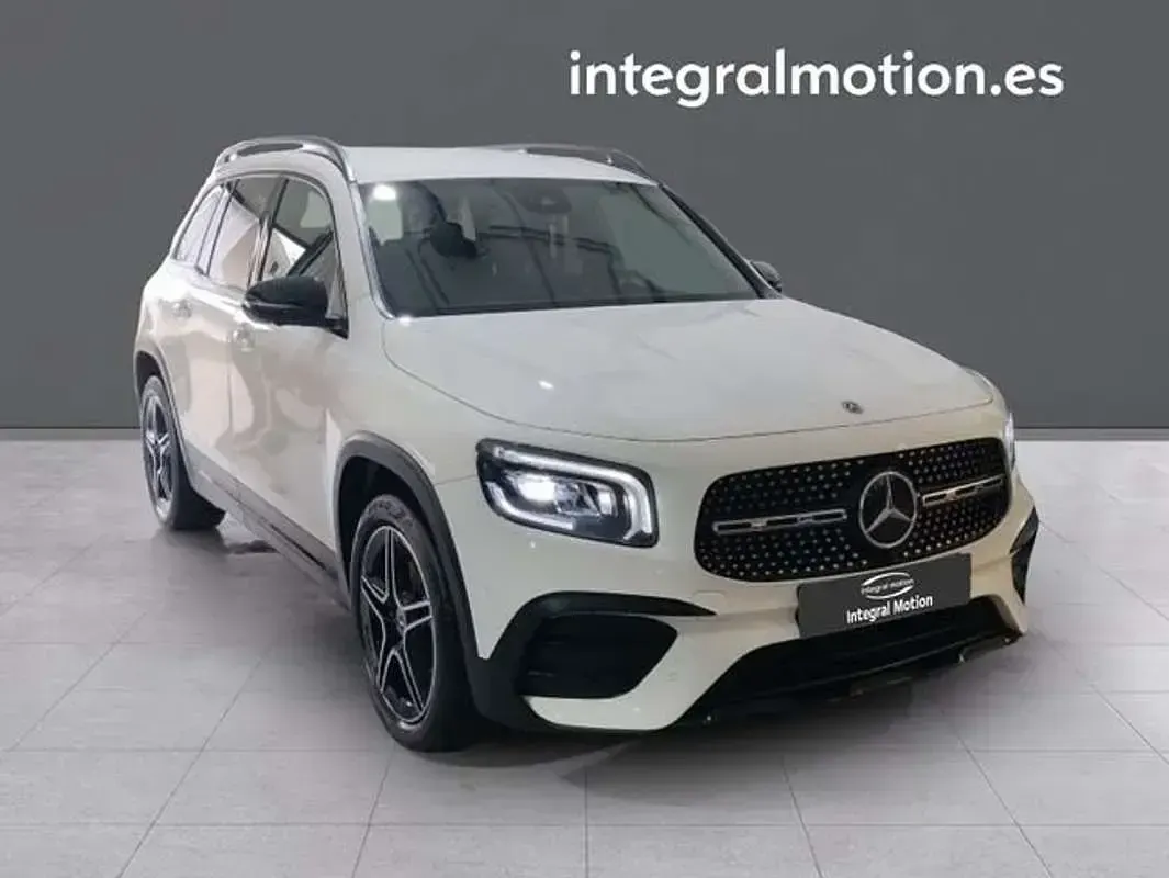 Usado Mercedes GLB200 163 CV (119 kW) 2020 Blanco SUV