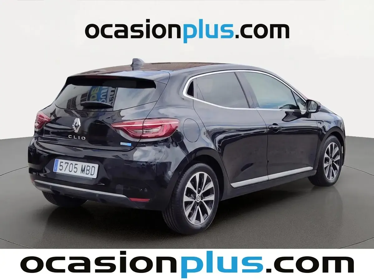 Usado Renault Clio Techno 140 CV (102 kW) 2022 Negro Utilitario