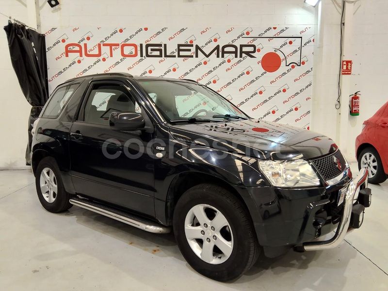 Negro Usado 2007 Suzuki Grand Vitara SUV | 9500 € (Caro) - Imagen 1/4