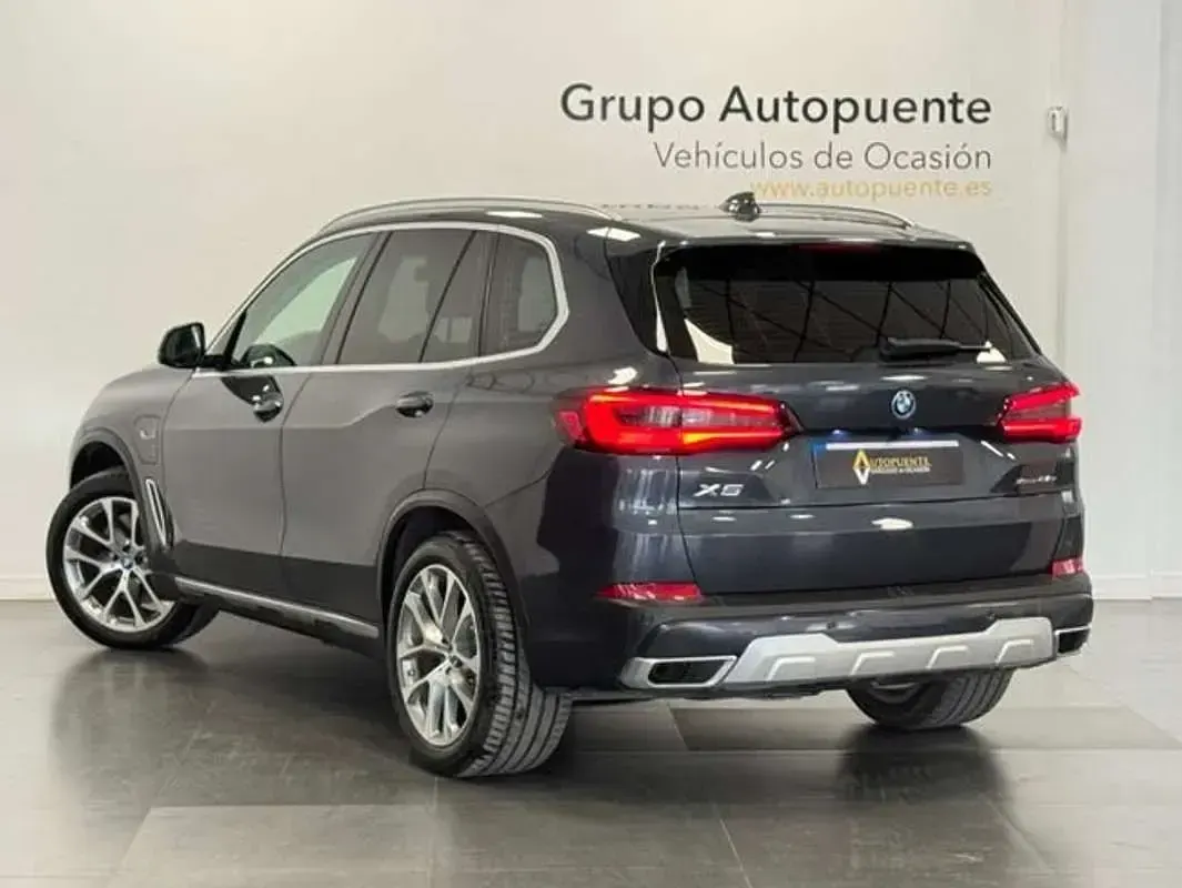 Usado BMW X5 Comfort Edition 398 CV (292 kW) 2022 Gris SUV