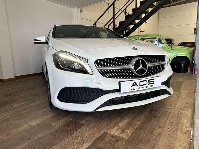 Usado Mercedes A200 AMG line 136 CV (100 kW) 2016 Blanco Utilitario
