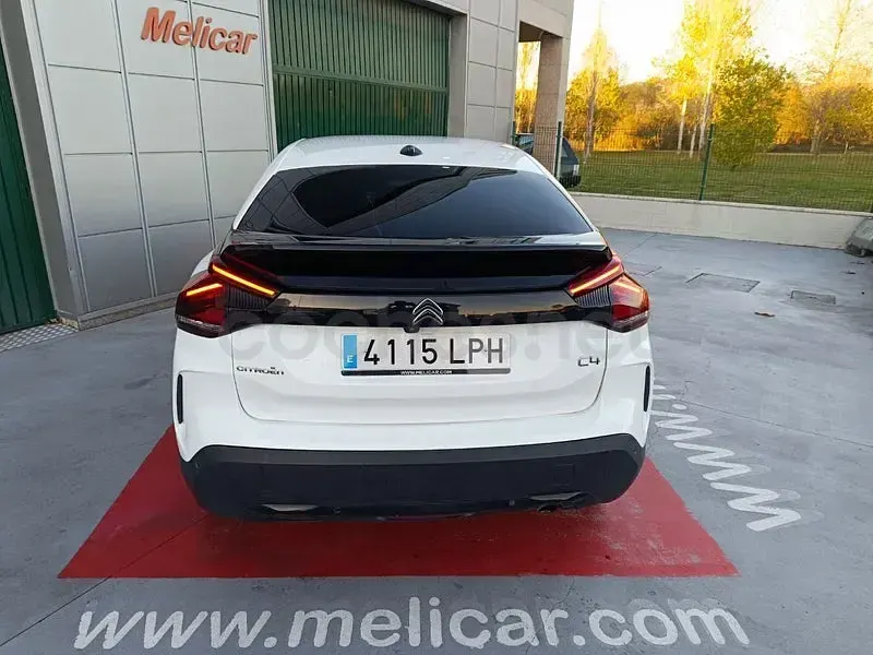 Usado Citroën C4 Feel 130 CV (95 kW) 2021 Blanco Berlina