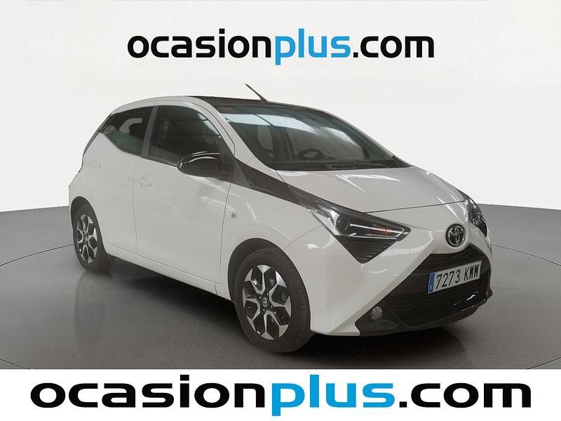 Usado Toyota Aygo X-clusiv 72 CV (52 kW) 2019 Blanco Utilitario