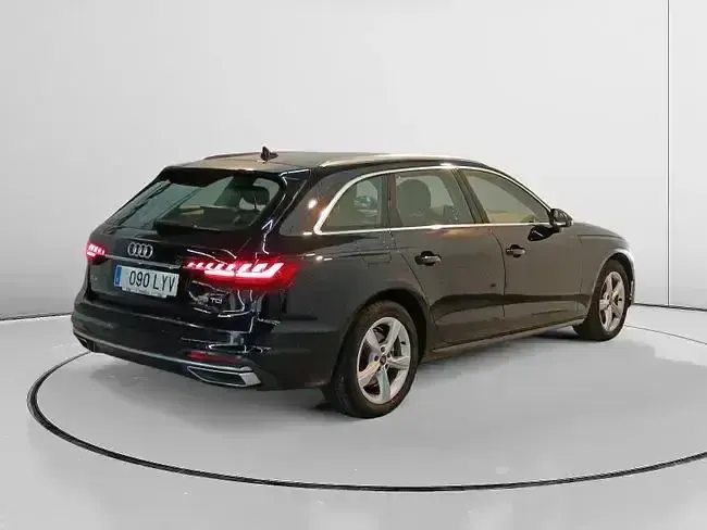 Usado Audi A4 Advanced Plus 163 CV (119 kW) 2022 Negro Familiar