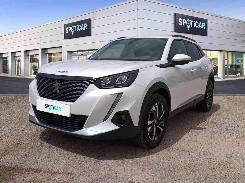 Usado Peugeot 2008 Allure 130 CV (95 kW) 2020 Blanco SUV