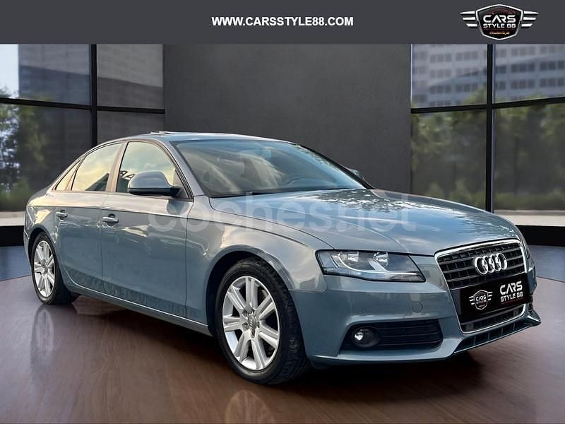 Gris / plata Usado 2009 Audi A4 Ambiente Berlina | 9999 € (Super precio) - Imagen 1/4