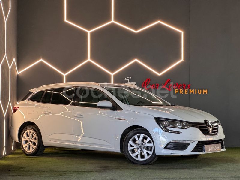 Usado Renault Mégane GrandTour LIMITED 95 CV (69 kW) 2019 Blanco Familiar