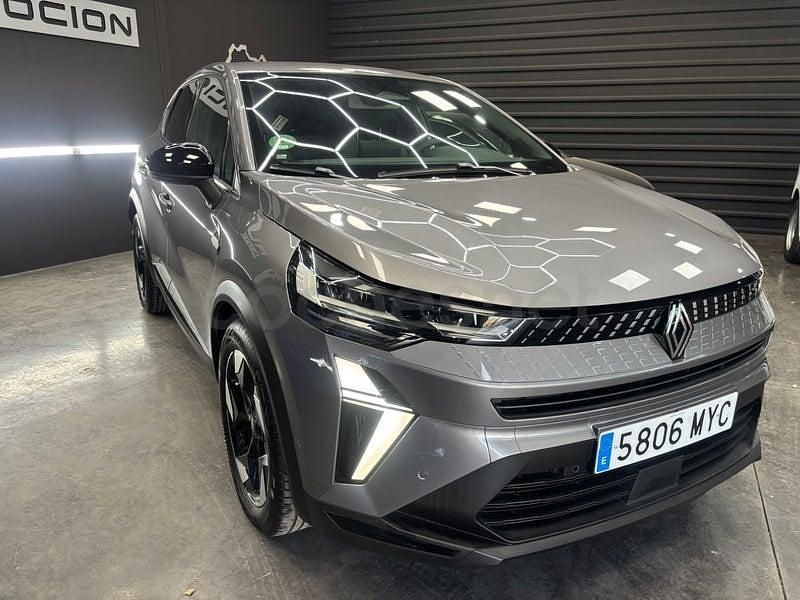 Usado Renault Captur Techno 90 CV (66 kW) 2025 Gris / plata SUV