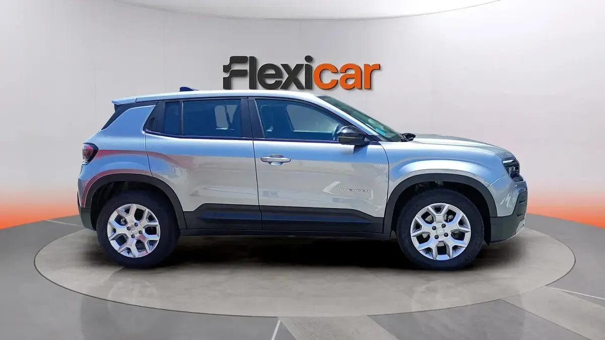 Usado Jeep Avenger Altitude 101 CV (74 kW) 2023 Gris SUV