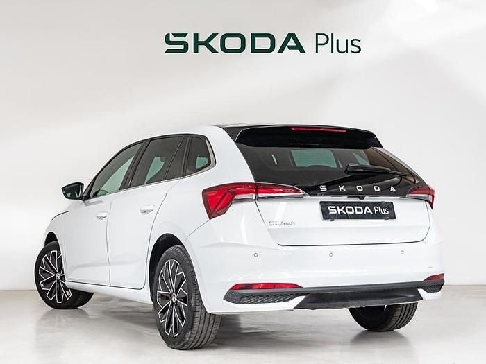 Blanco Usado 2024 Skoda Scala Utilitario | 22.400 € (Caro) - Imagen 1/4