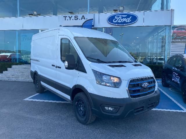 Blanco Usado 2023 Ford Transit Trend Monovolumen | 49.990 € - Imagen 1/4