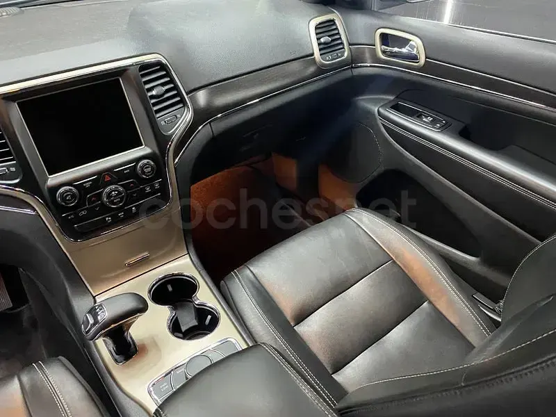 Käytetty Jeep Grand Cherokee Limited 250 HP (183 kW) 2015 Harmaa Katumaasturi