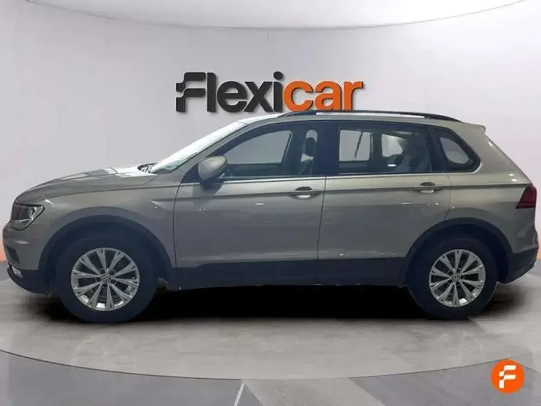 Usado VW Tiguan Advance 131 CV (96 kW) 2019 Beige SUV
