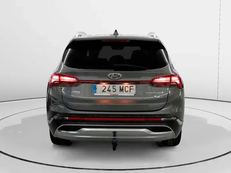 Usado Hyundai Santa Fe 230 CV (169 kW) 2022 Gris / plata SUV