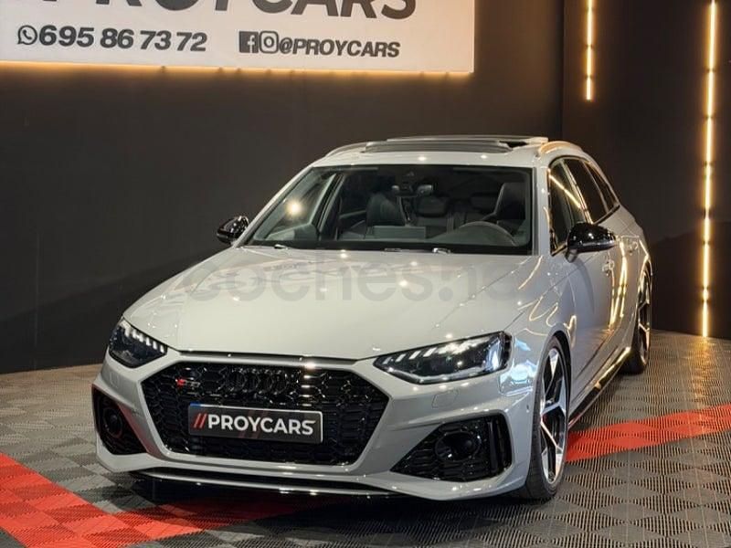 Usado Audi RS4 Competition 450 CV (330 kW) 2023 Gris / plata Familiar
