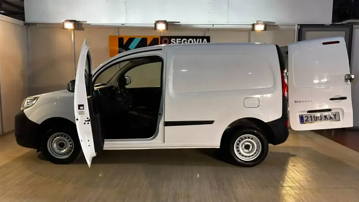 Usado Renault Kangoo 75 CV (55 kW) 2019 Blanco Monovolumen