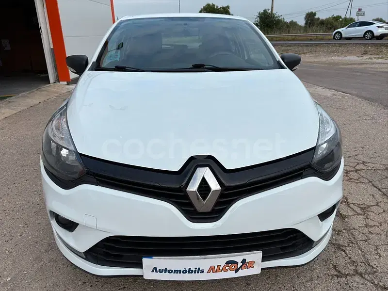 Usado Renault Clio IV Business 75 CV (55 kW) 2019 Blanco Berlina