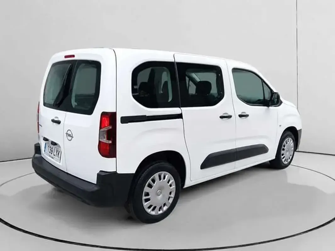 Usado Opel Combo Edition 102 CV (75 kW) 2022 Blanco Monovolumen