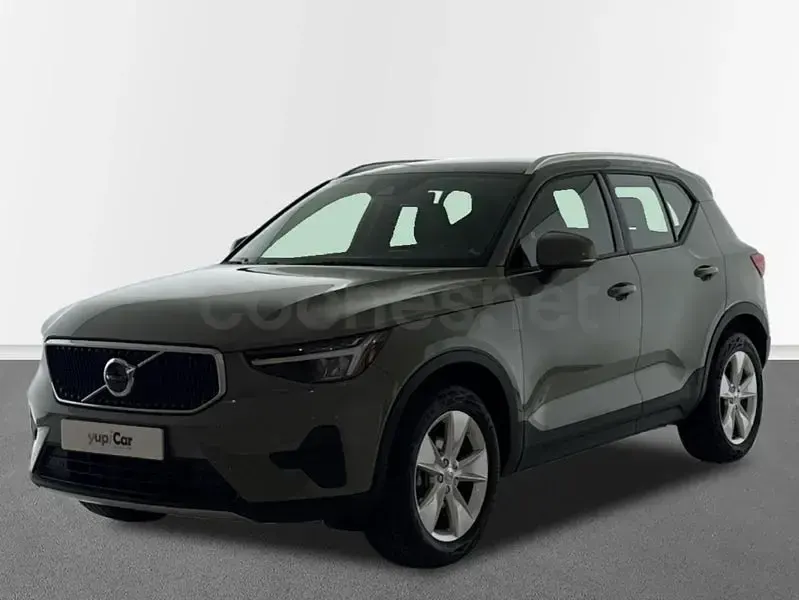 Usado Volvo XC40 Core 129 CV (94 kW) 2024 Verde SUV