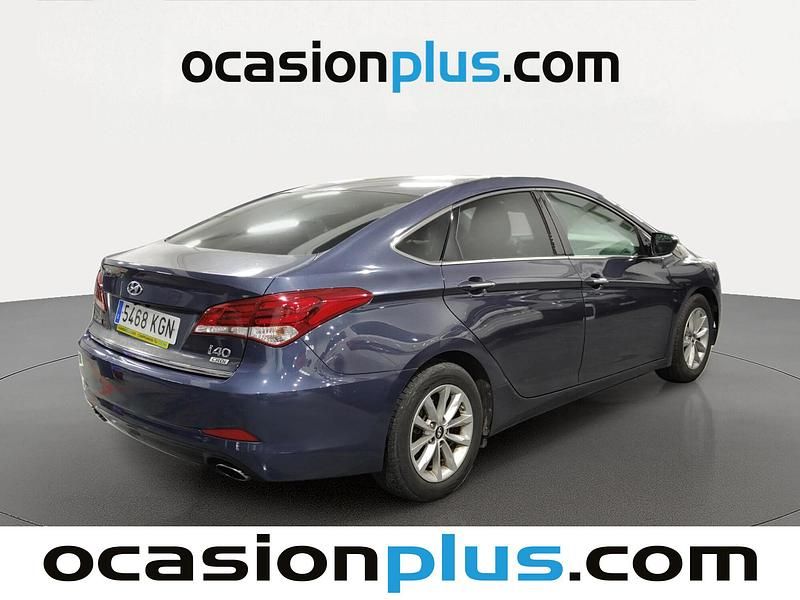 Usado Hyundai i40 115 CV (84 kW) 2018 Azul Berlina