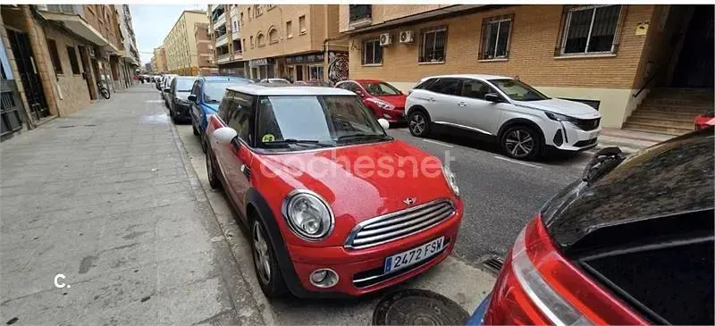 Usado Mini Cooper D 110 CV (80 kW) 2007 Rojo Utilitario