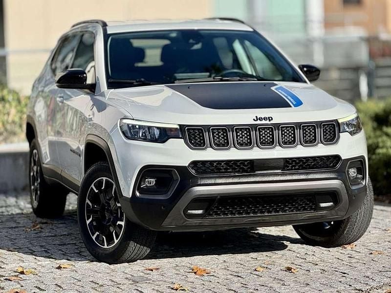 Usado Jeep Compass Trailhawk 241 CV (177 kW) 2023 Blanco SUV
